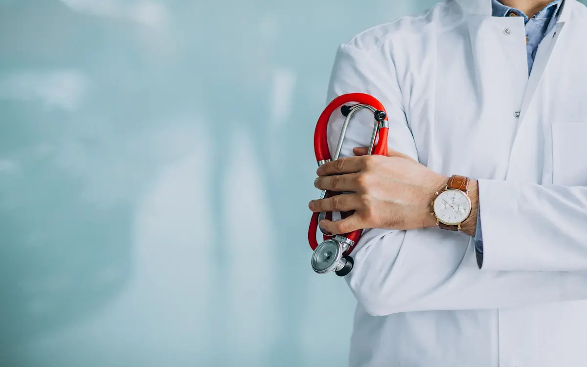 Chase Lodge Hospital healthcare SEO case study showing 340% organic traffic growth in 9 months by Redefine ROI